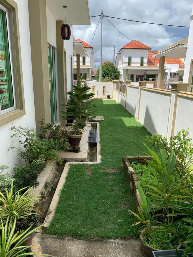 Vistana Indah Homestay 알로르세타르 외부 사진