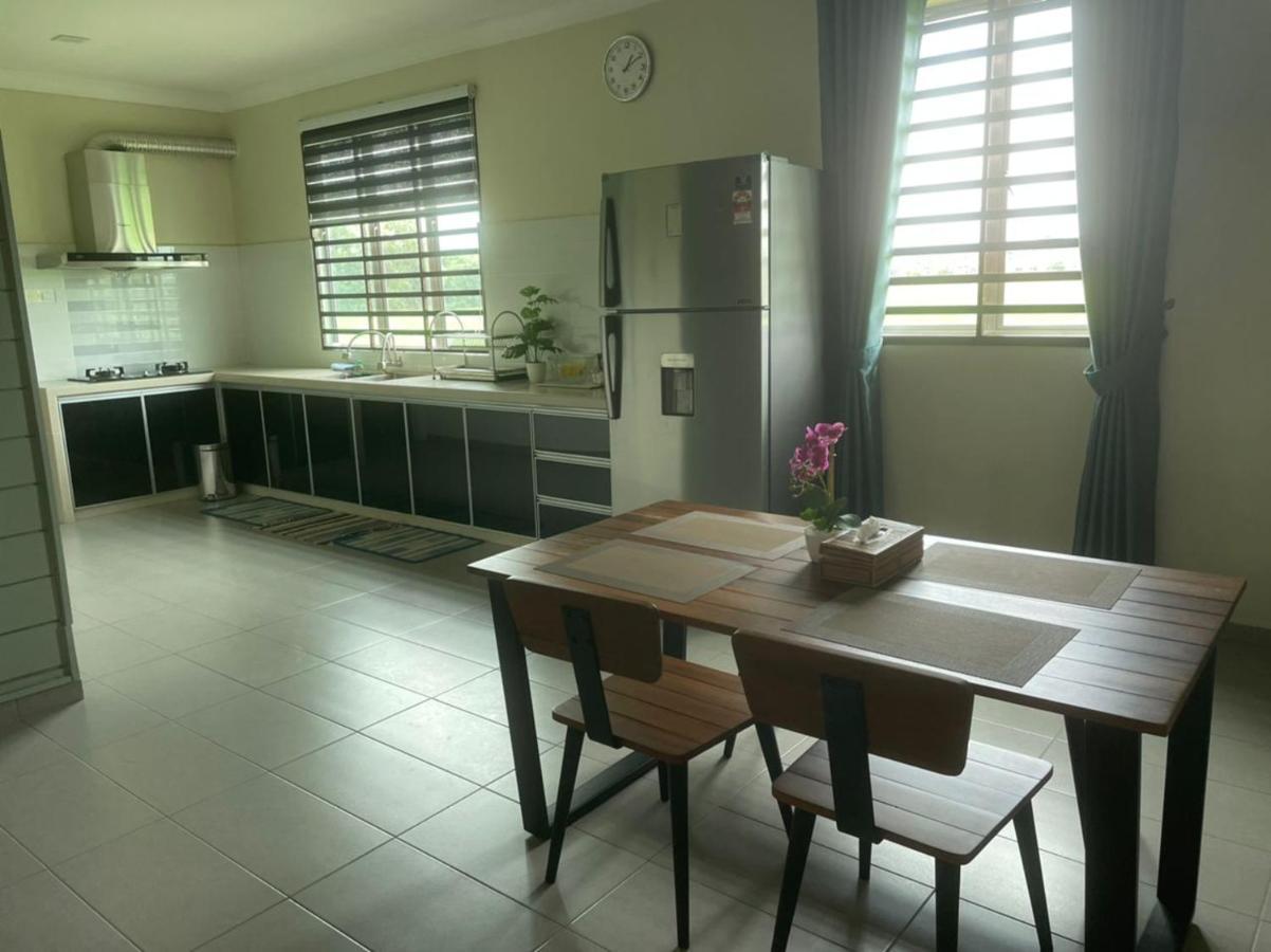Vistana Indah Homestay 알로르세타르 외부 사진
