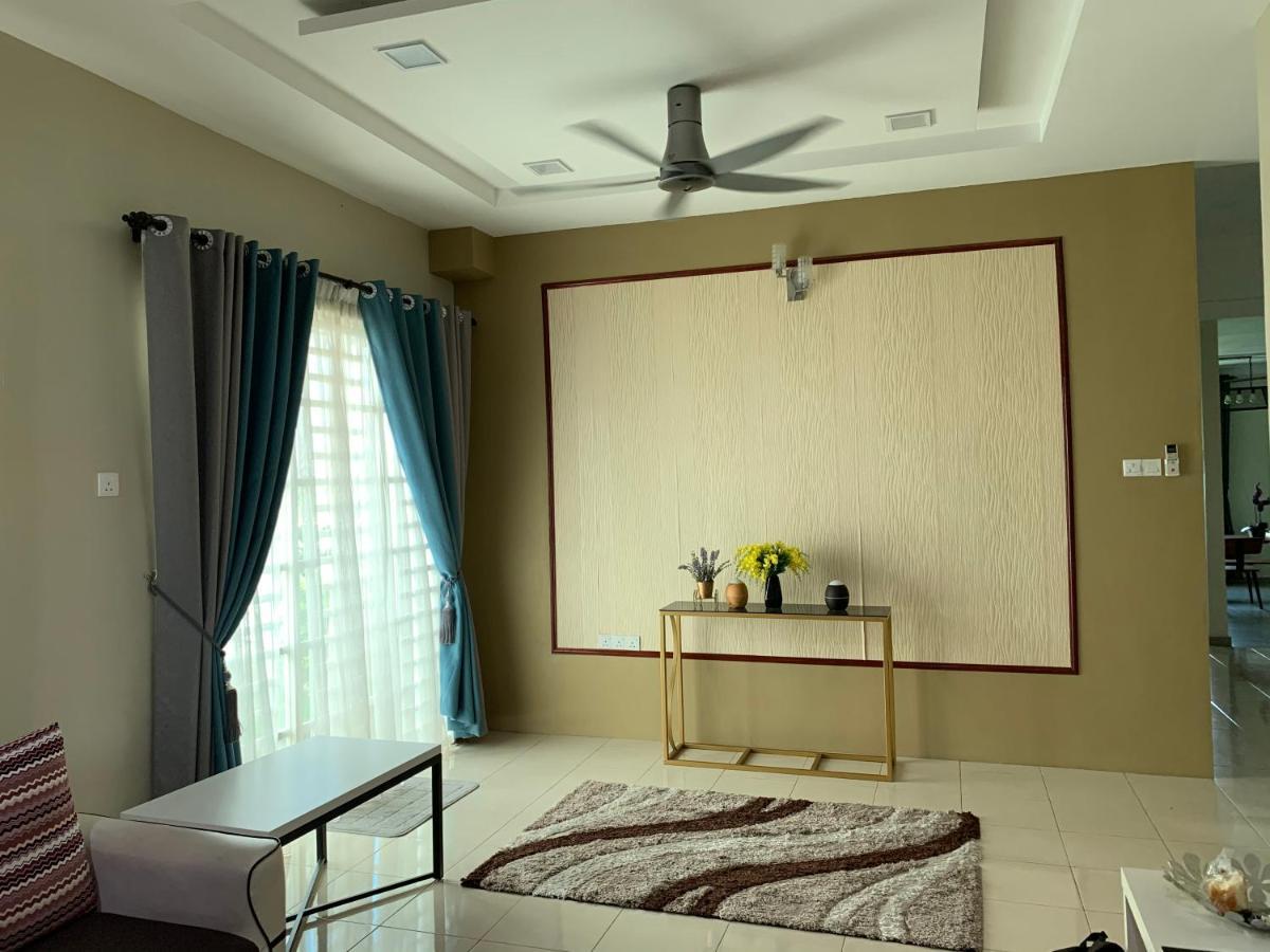 Vistana Indah Homestay 알로르세타르 외부 사진