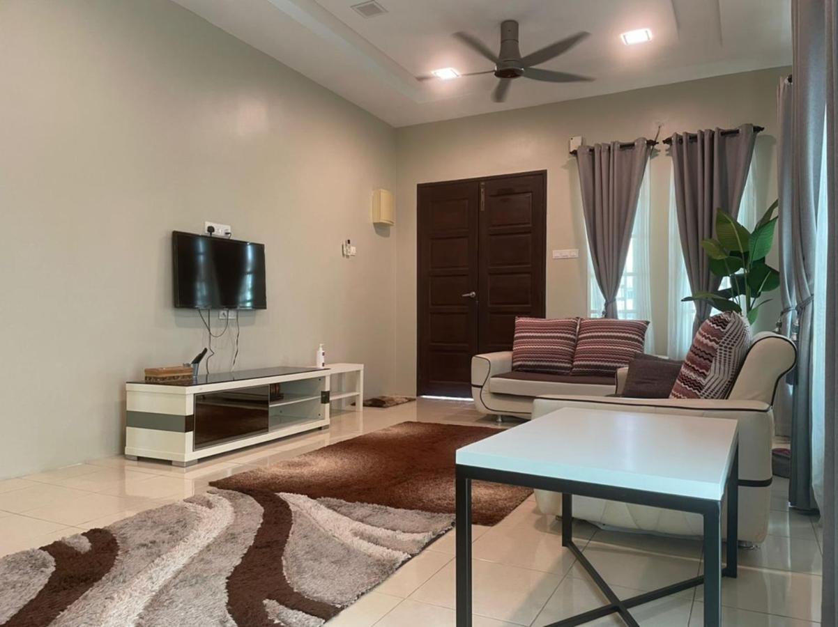 Vistana Indah Homestay 알로르세타르 외부 사진